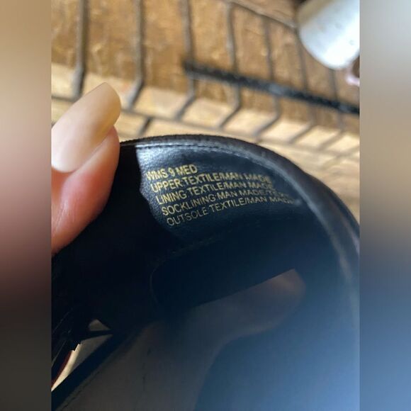 Black open toed apt 9 pumps - Picture 5 of 7